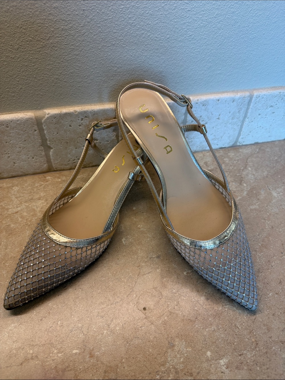 Unisa Sling Back Kitten Heel Sz9.5